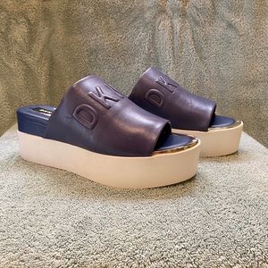 DKNY Flatform Mules